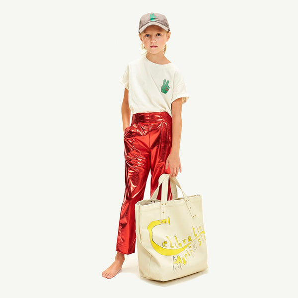 White Manifesto Tote Bag MODEL FRONT