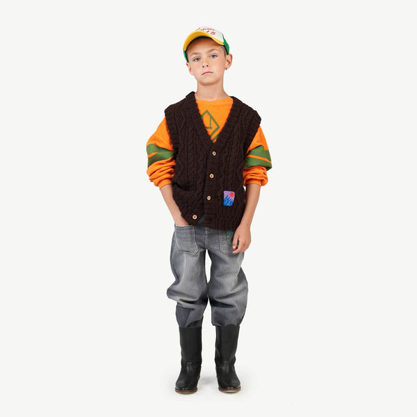Deep Brown Bat Vest MODEL FRONT