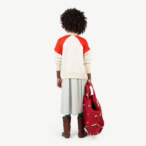 Red Apple 80's Canvas Bag MODEL BACK