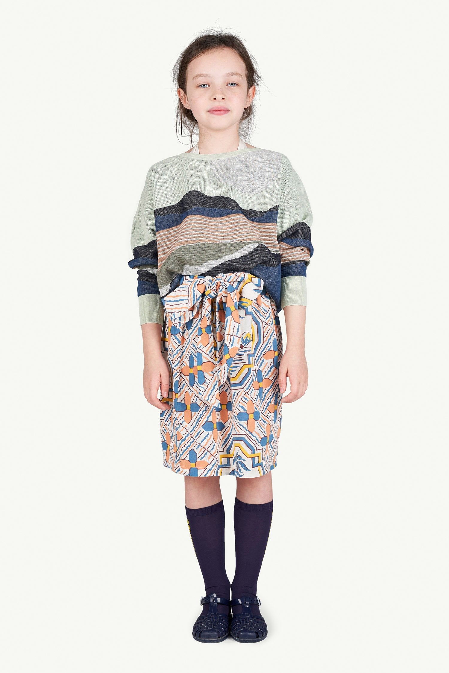 Printed Swan Skirt MODEL FRONT