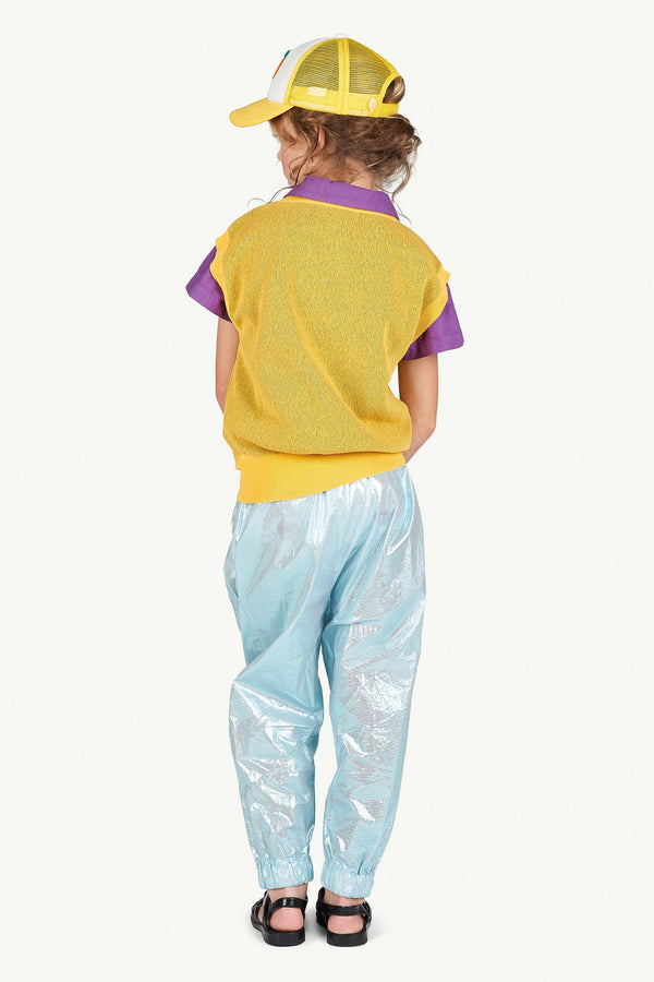 Geo Bat Vest MODEL BACK