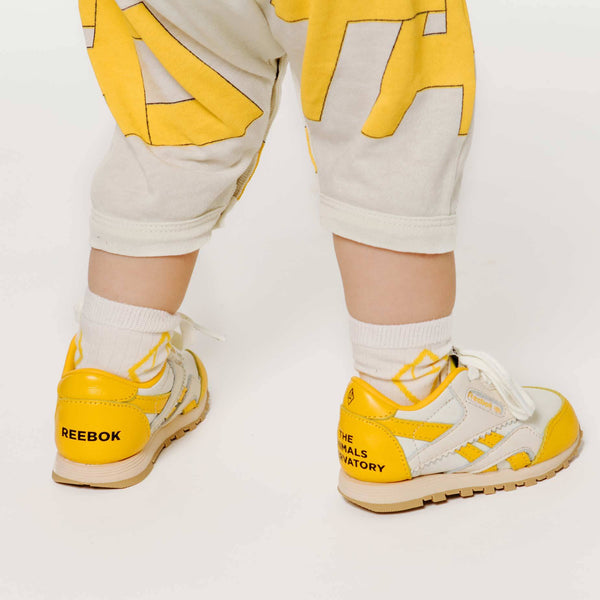 Reebok x The Animals Observatory Classic Nylon Yellow Baby MODEL BACK