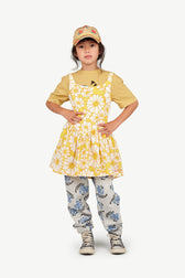 White Flowers Roe Dress MODEL FRONT