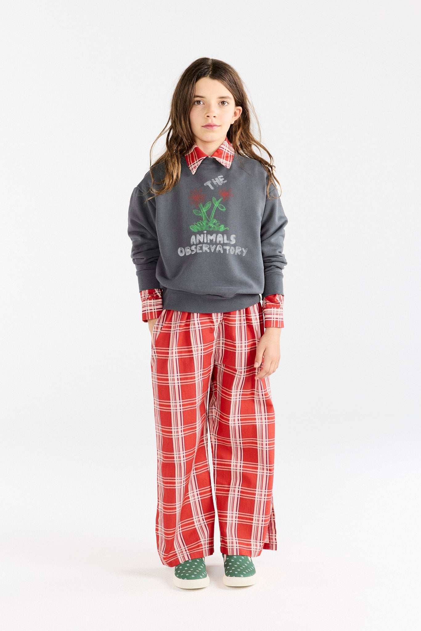 Flowers Dark Grey Bear Sweatshirt MODEL FRONT