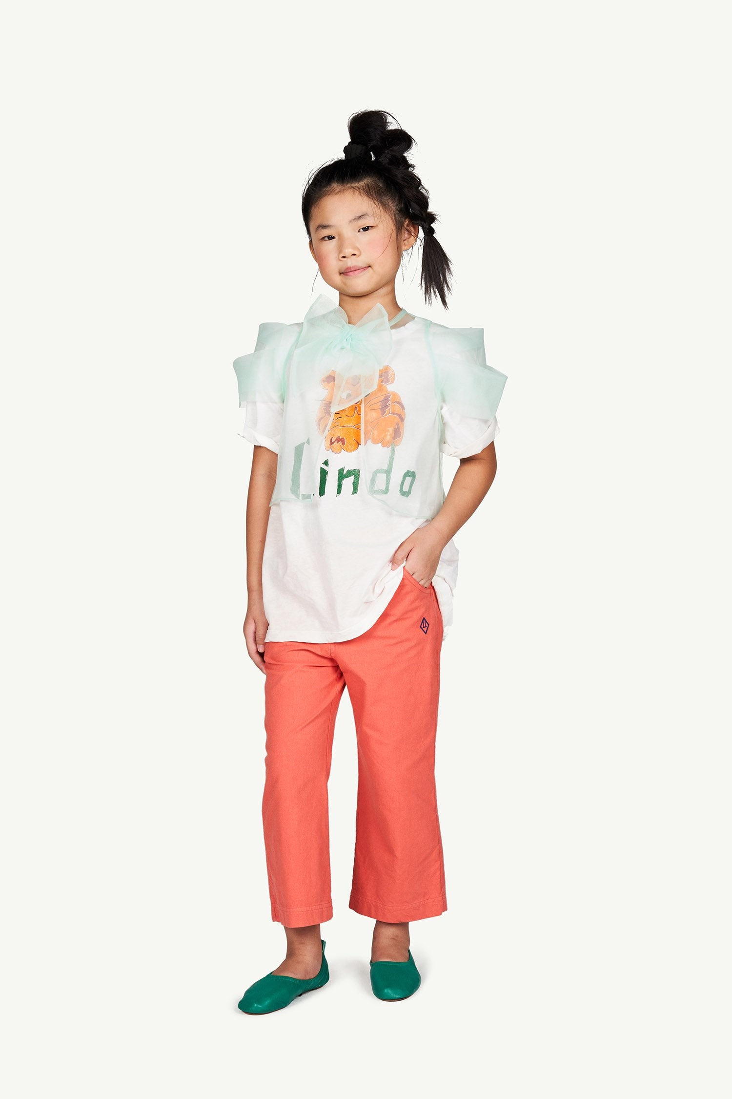 White Lindo Rooster Oversize T-shirt MODEL FRONT