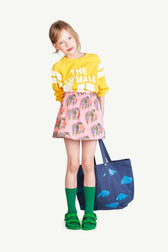 Navy Picnic Bag MODEL FRONT