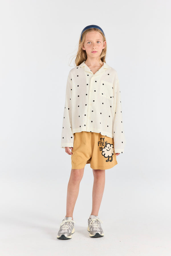 Camel Mole Bermuda Shorts MODEL FRONT